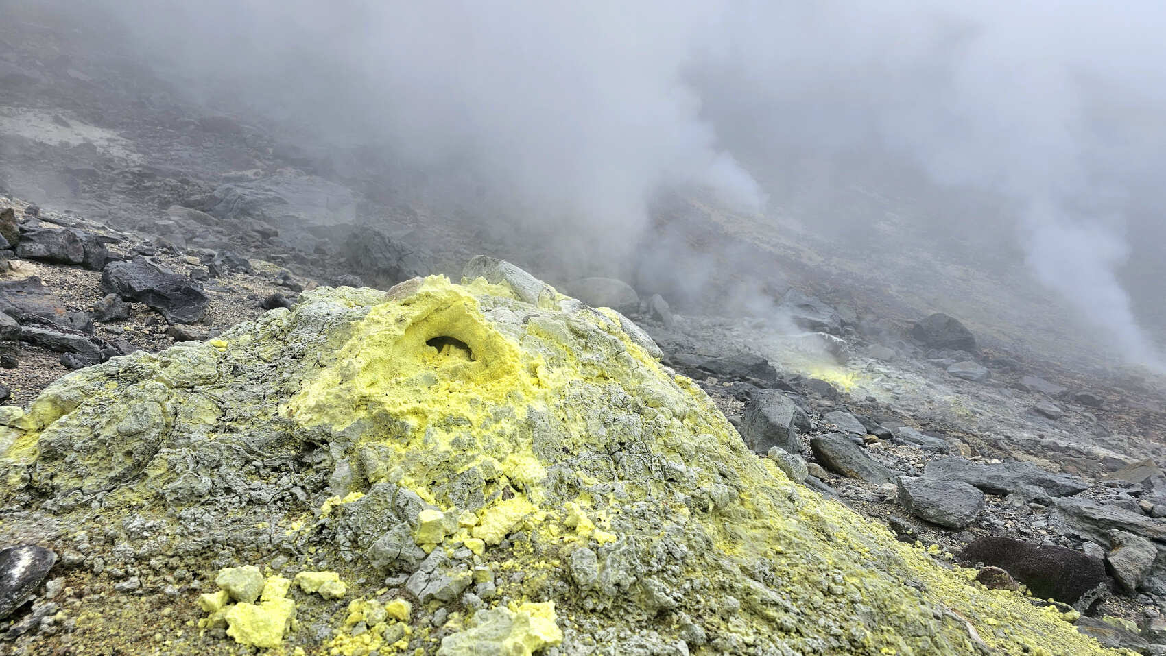 Сахалин и Курилы: острова Кунашир и Итуруп. На краю Земли! (11/60)