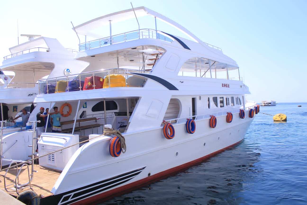 Индвидувльная яхта из хургады (6/12)