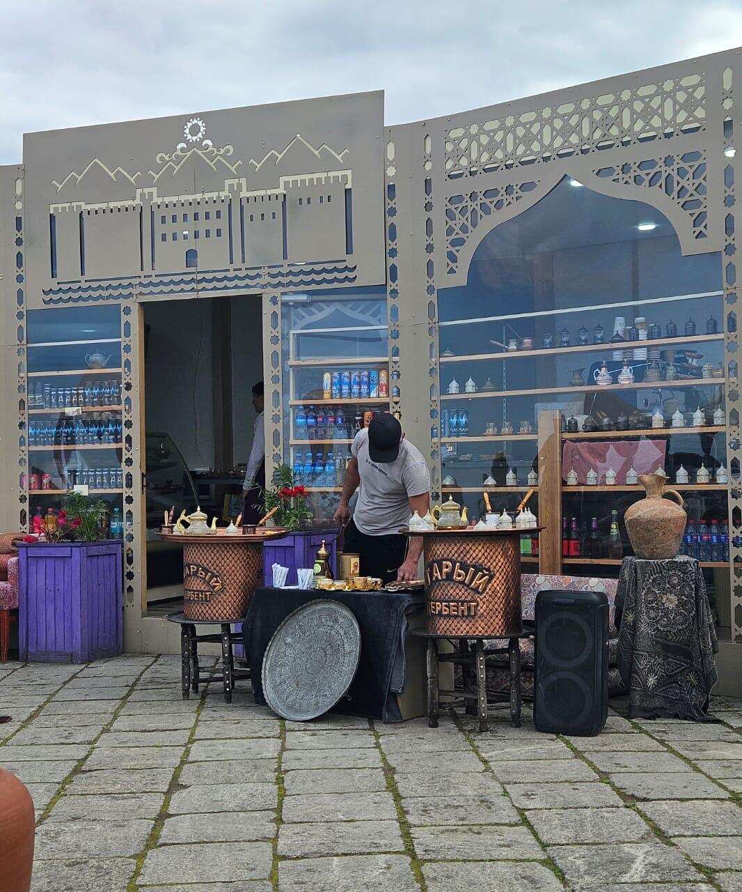 Дербент и Экраноплан <<Лунь (17/32)