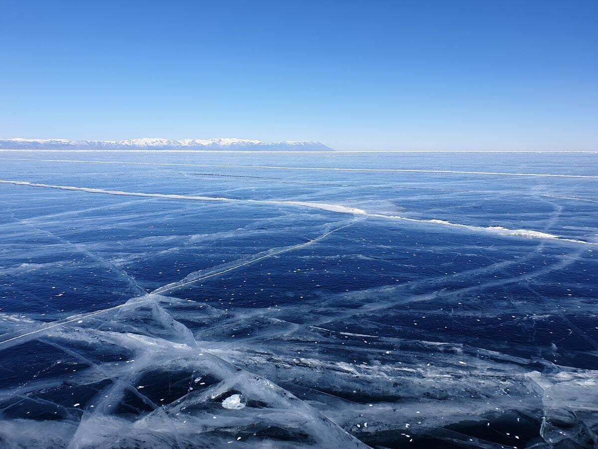 Лед Байкала за 4 дня. Горячее зимнее приключение. (4/26)