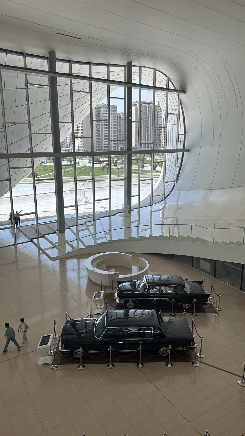 Увидеть весь Азербайджан за 8 дней (58/201)