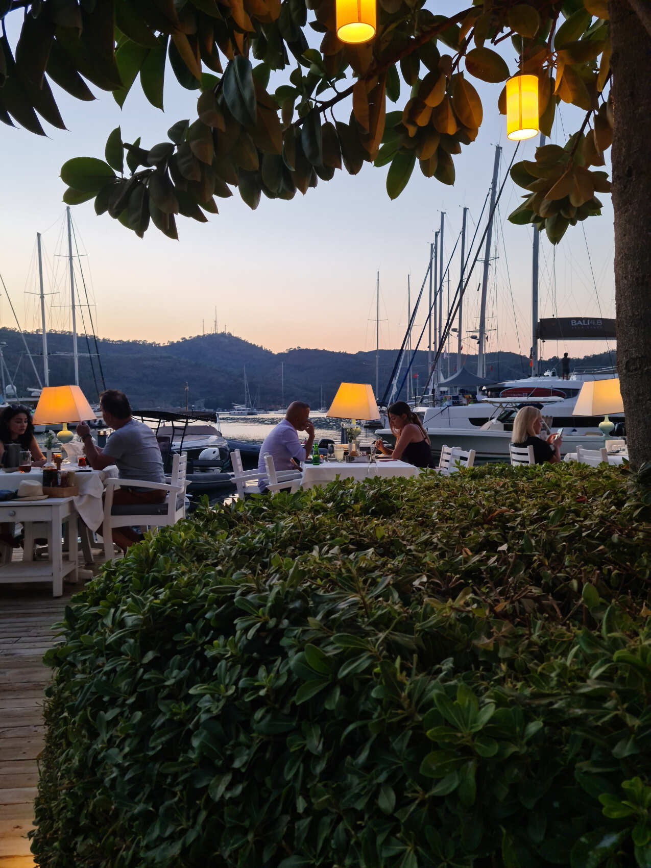 Морские тайны: увлекательные семейные приключения на яхте! (на Баварии из Финике) (14/44)