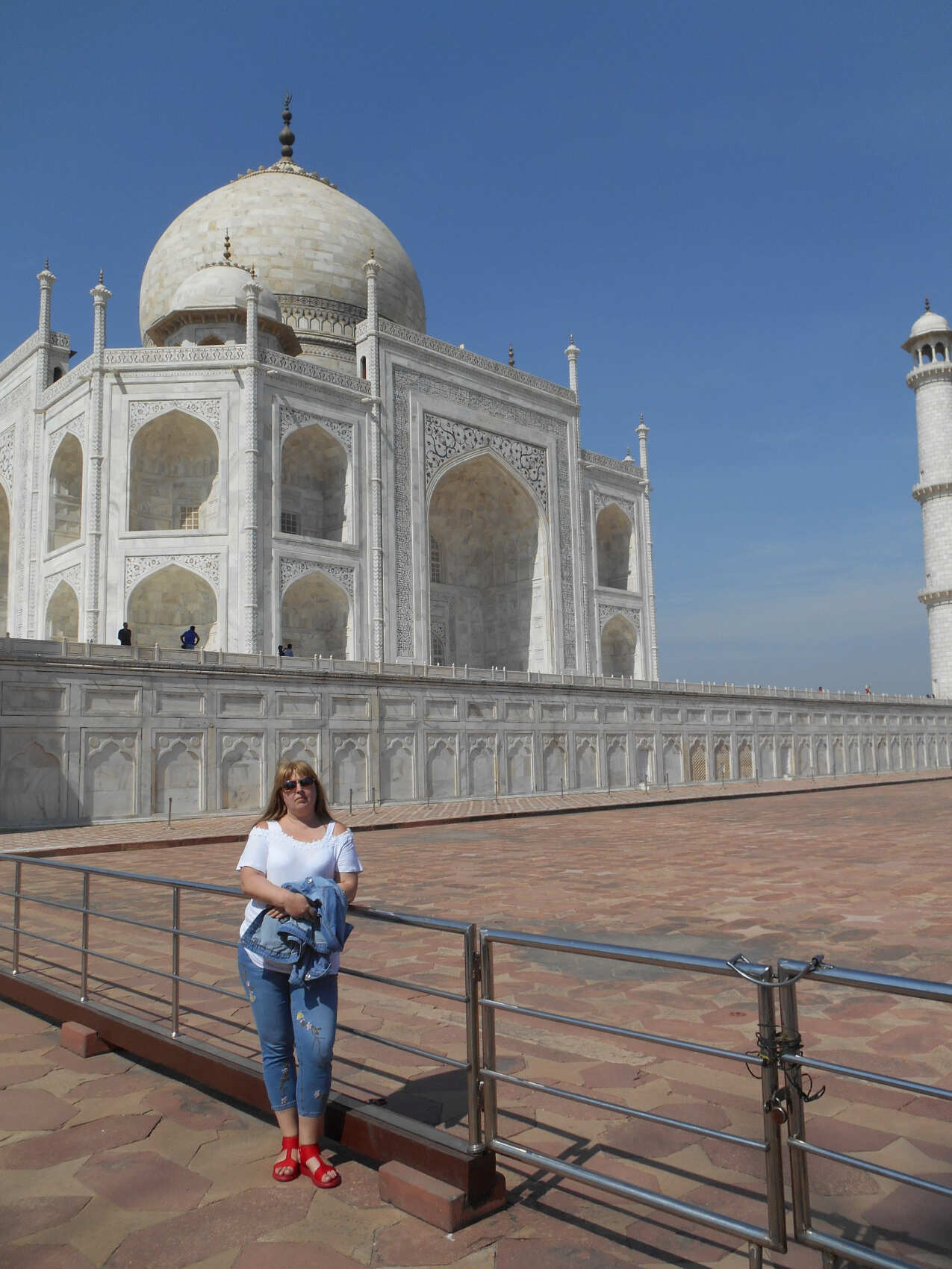 Из Дели поездка в Тадж Махал и Фатехпур сикри (2/6)
