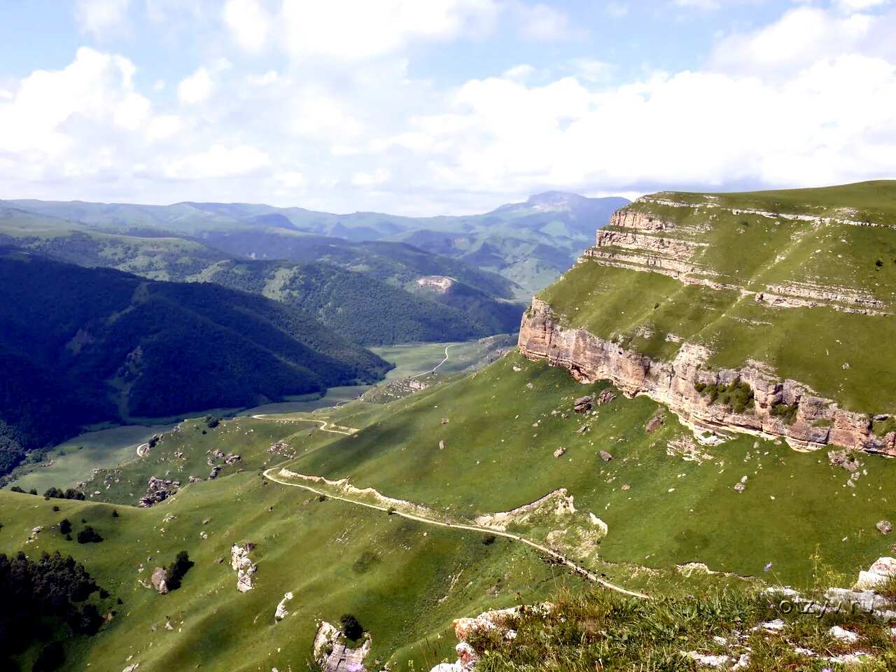 Индивидуальный джип тур в ущелье Хасаут (4/21)