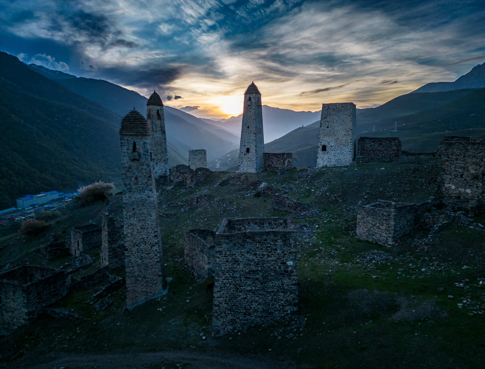 Самые красивые и безлюдные места Горной Ингушетии вместе с фотографом (7/40)