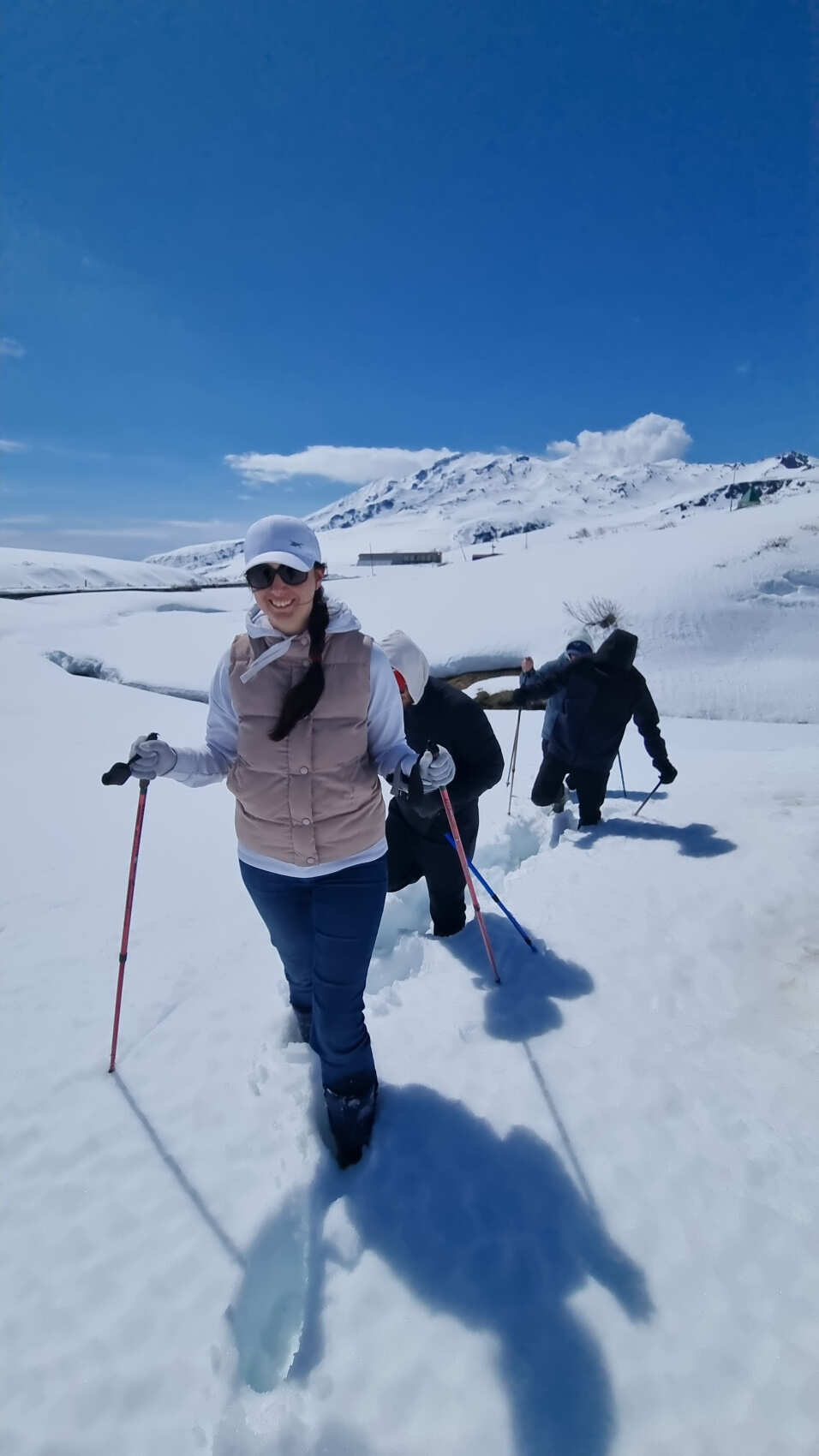 Дачные источники Мутновского вулкана Фумарольные поля активной зоны (2/8)