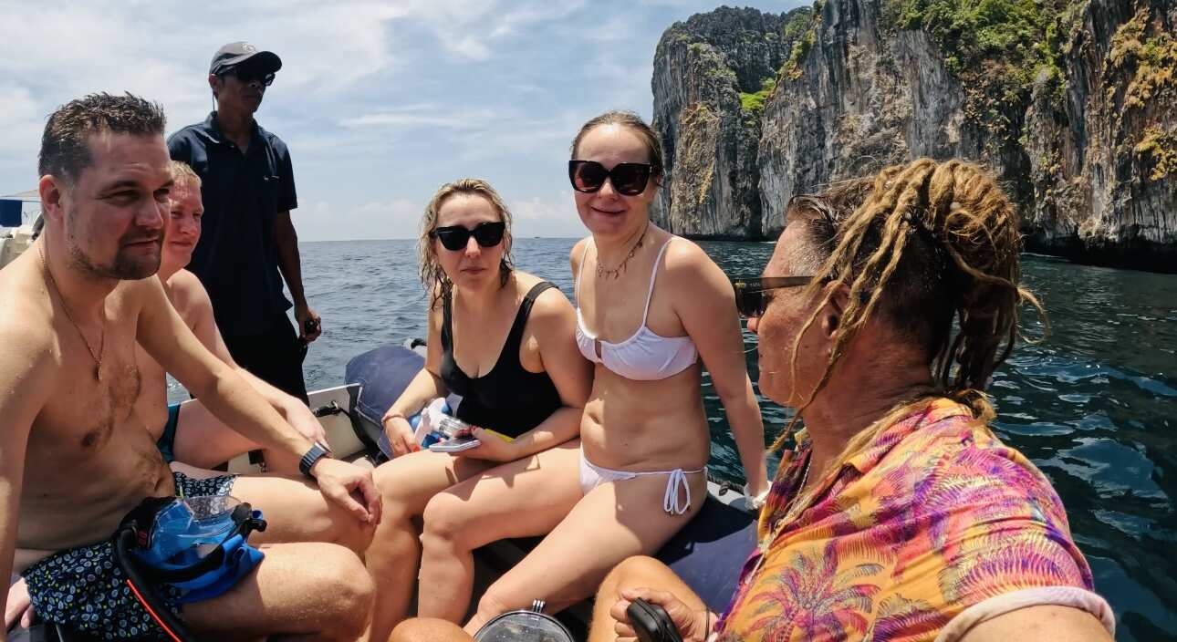 Путешествие на необитаемые острова архипелага Phi Phi. Сноркелинг с черепахами (16/41)