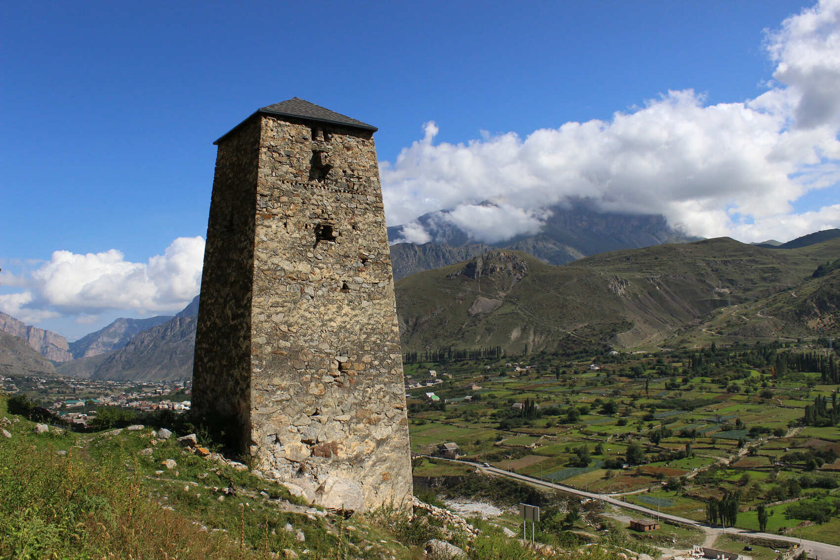 Язык Тролля и Голубые озёра, индивидуальный тур - экскурсия в Верхнюю Балкарию (5/26)