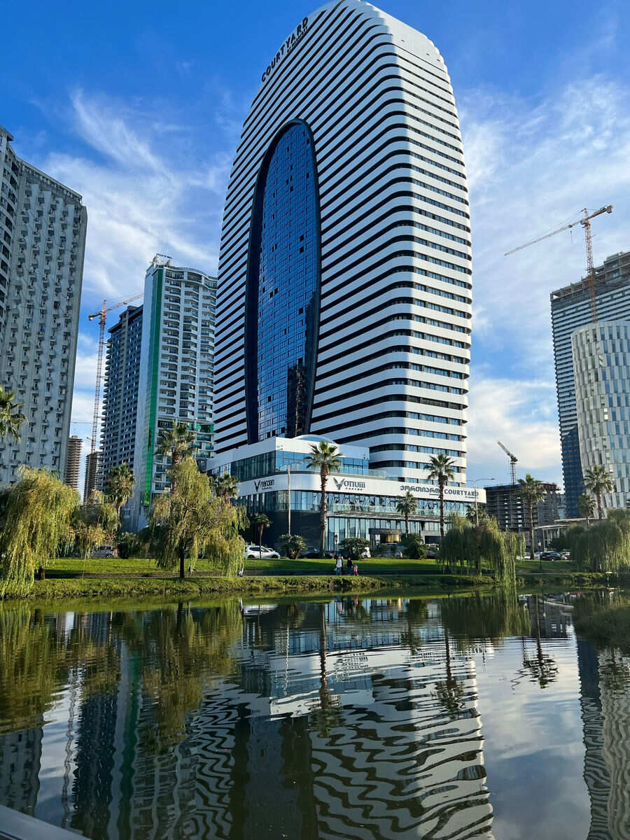 Индивидуальный Развлекательный тур с посещением Дельфинария и Цицинате (3/9)