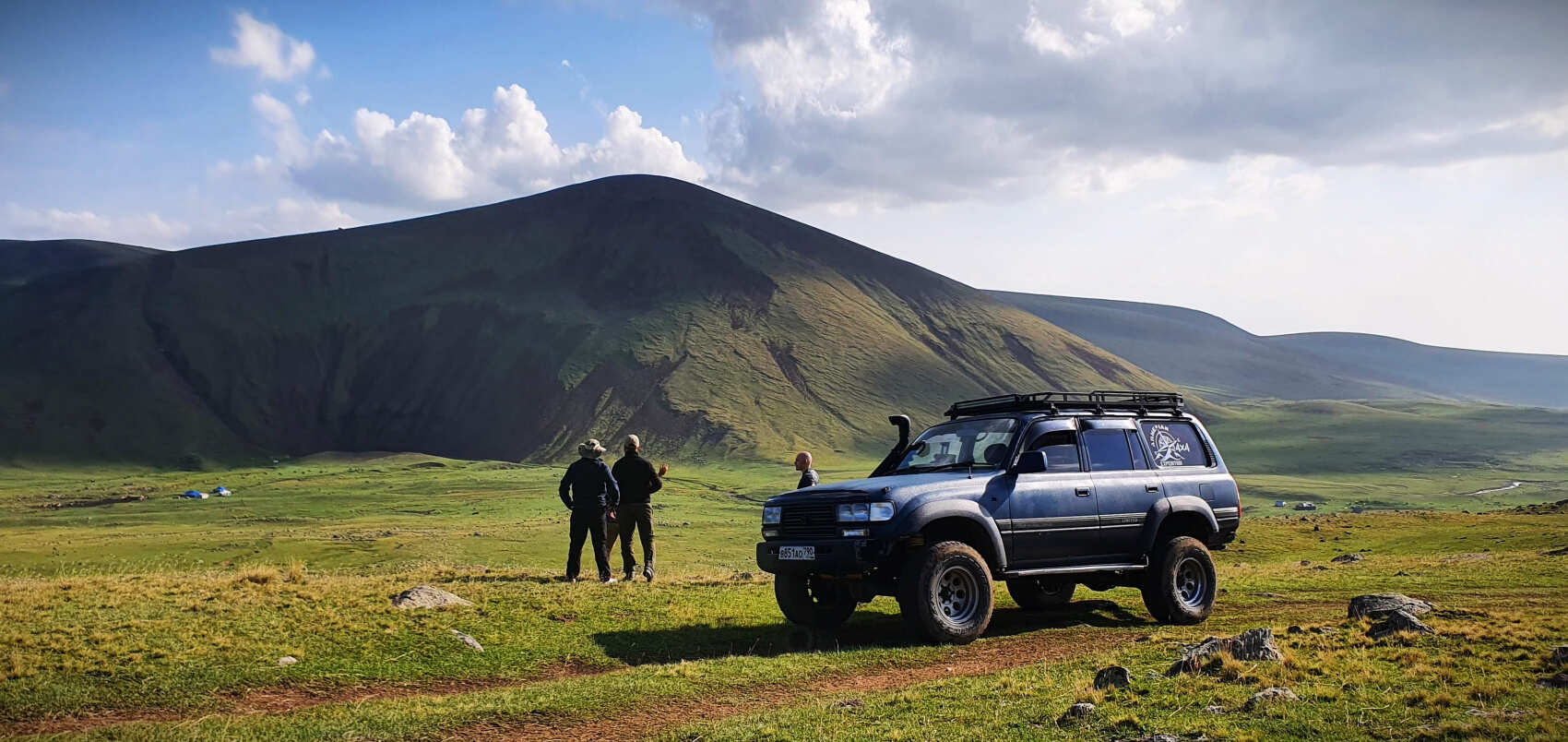 Огненные горы Гегамского  Хребта - джипинг и восхождение на вулкан Аждаак (3597м) (30/34)