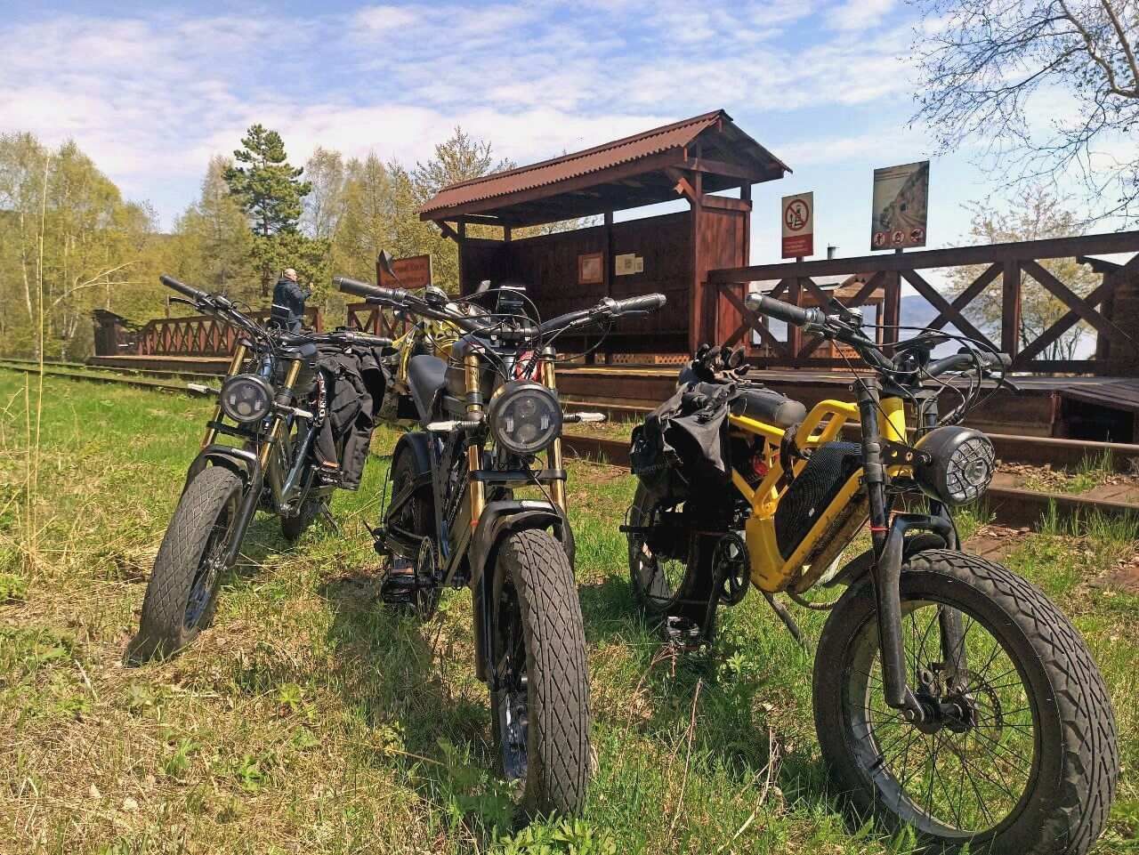 Экскурсия по Кругобайкальской железной дороге на электровелосипедах.