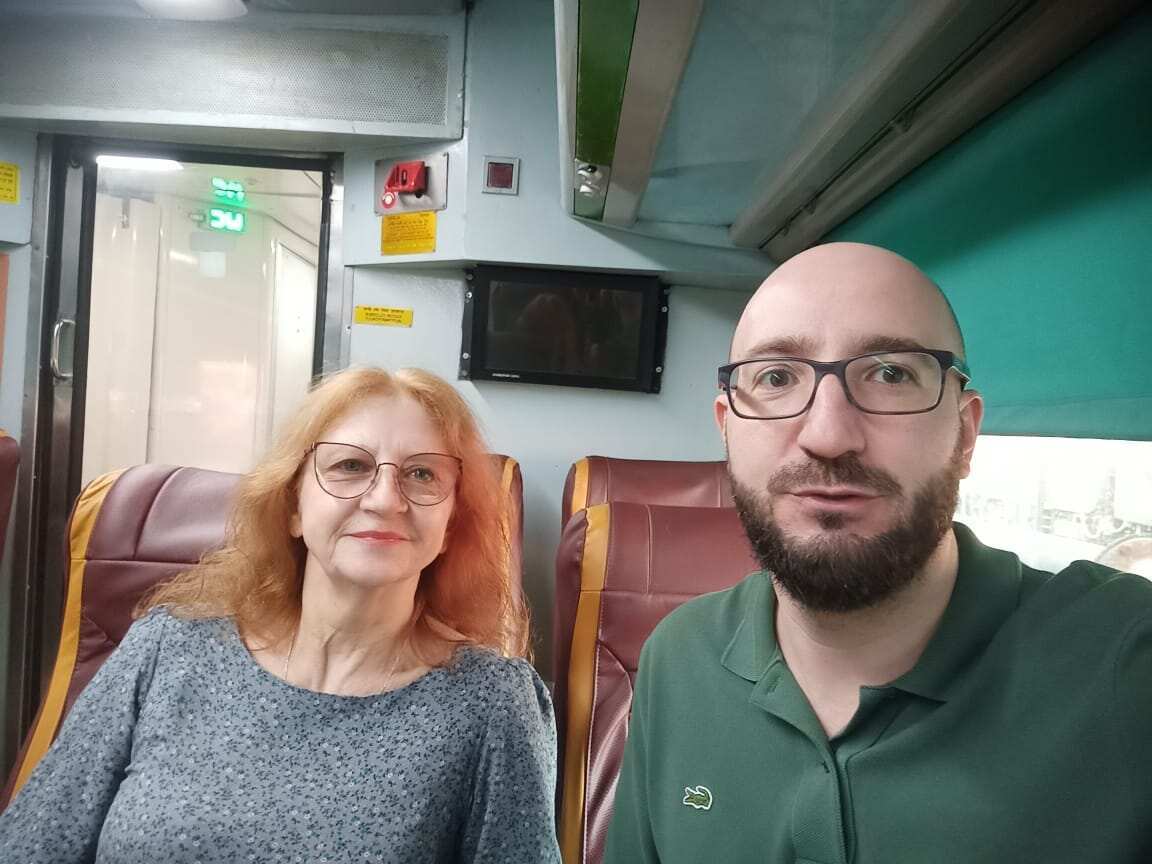 Из Дели: Однодневная поездка в Тадж-Махал и Агру на поезде