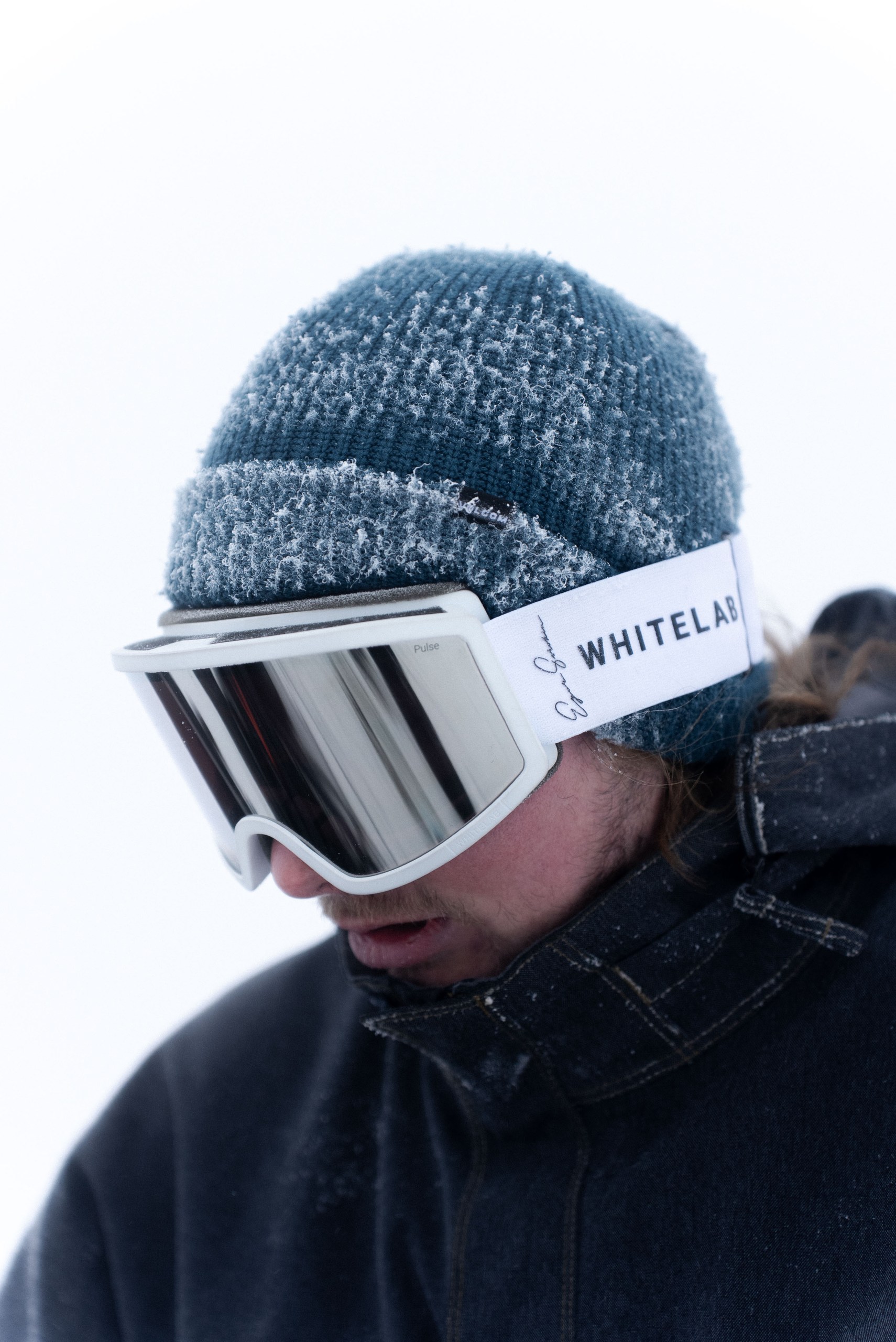 Это не классический горнолыжный тур.
Это кэмп с фокусом на прогресс в катании, где ты проводишь время в горах и при этом заметно растёшь как райдер