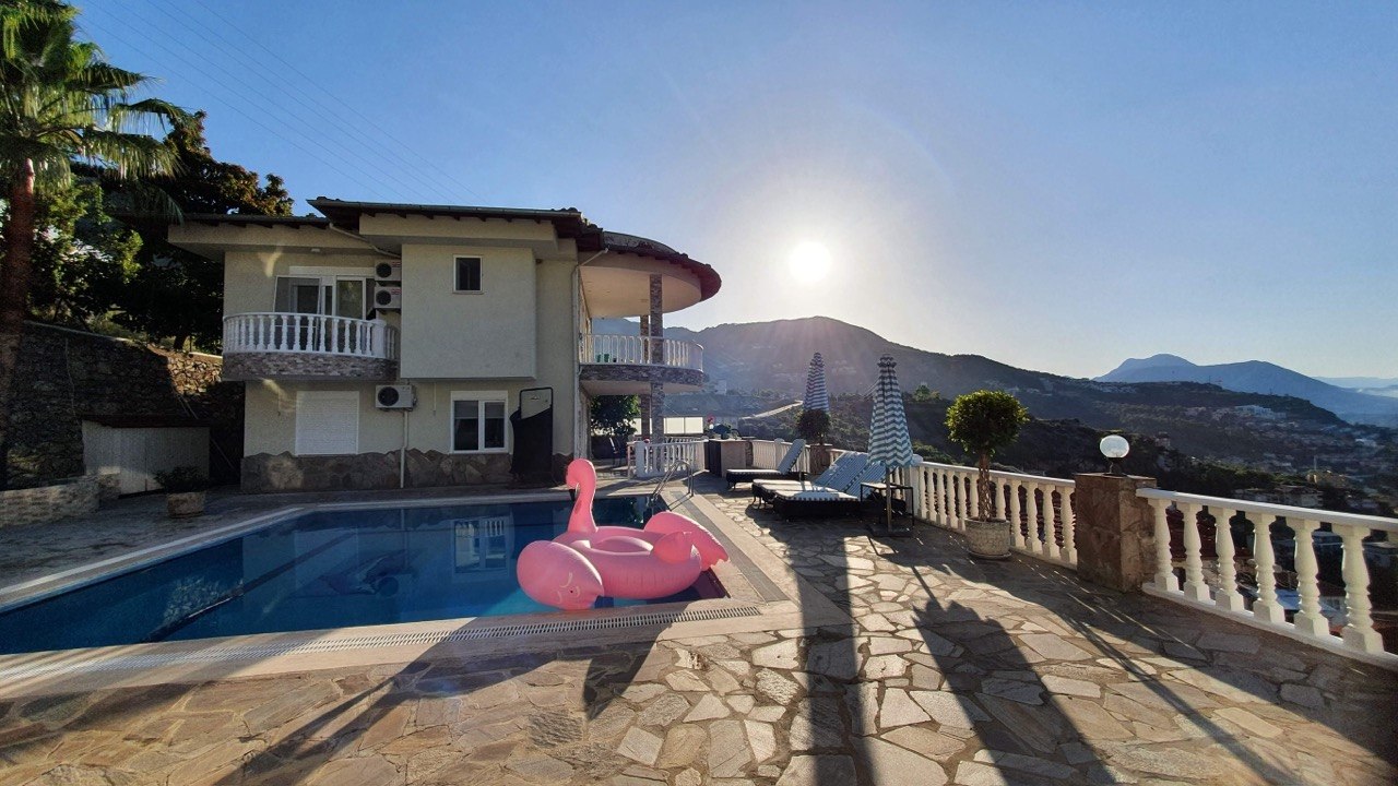 Место, где на рассвете можно поговорить с солнцем, где не нужно ни о чем беспокоиться и никуда спешить, где все самое лучшее уже подготовлено именно для тебя. 