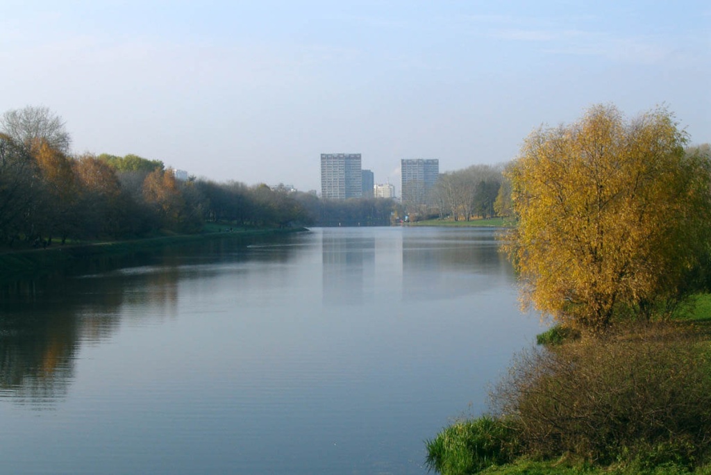 Река