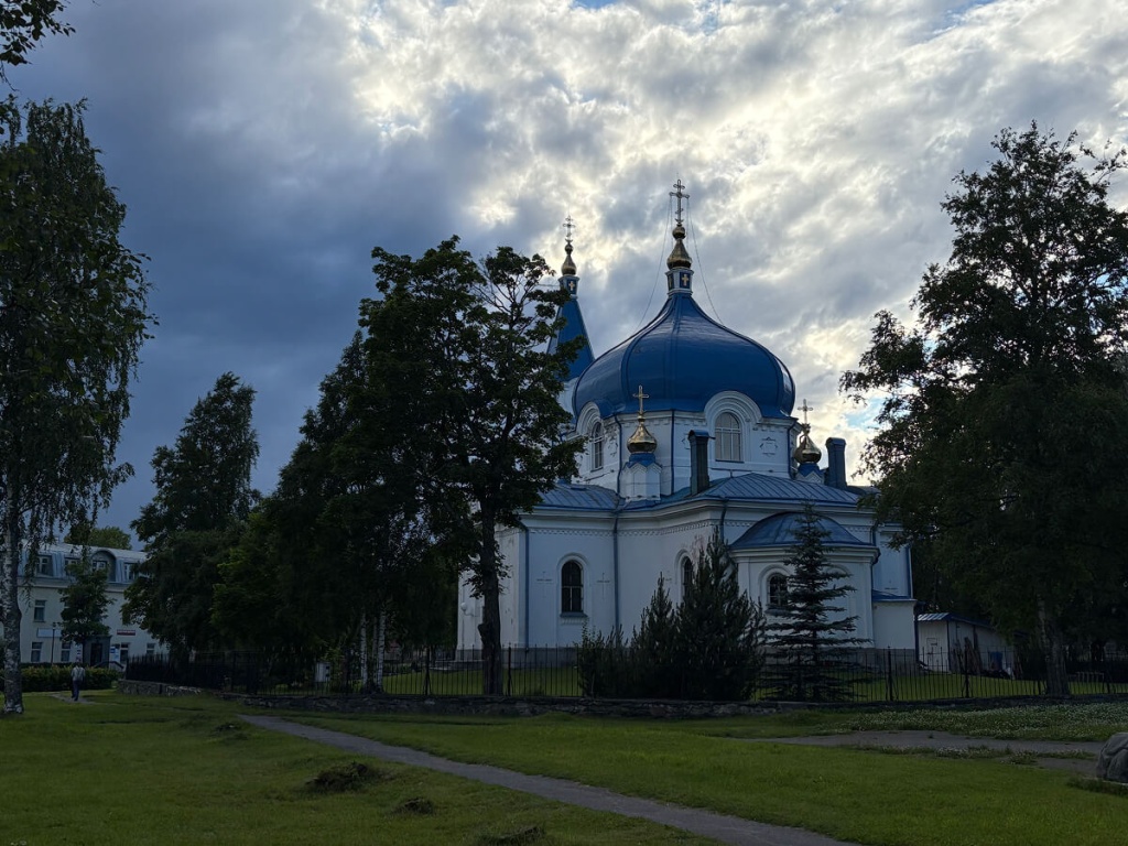 Церковь