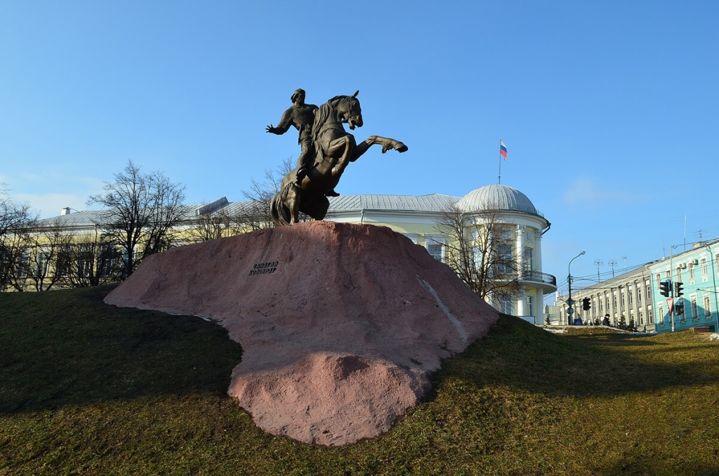 Памятник