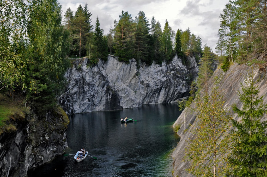 Река
