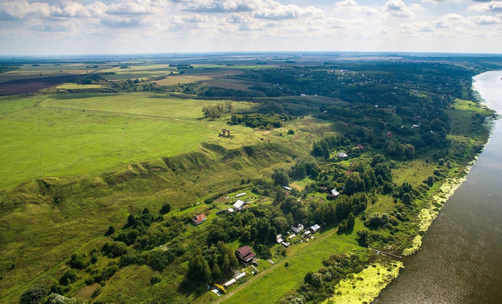 Река