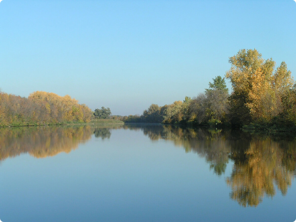 Река