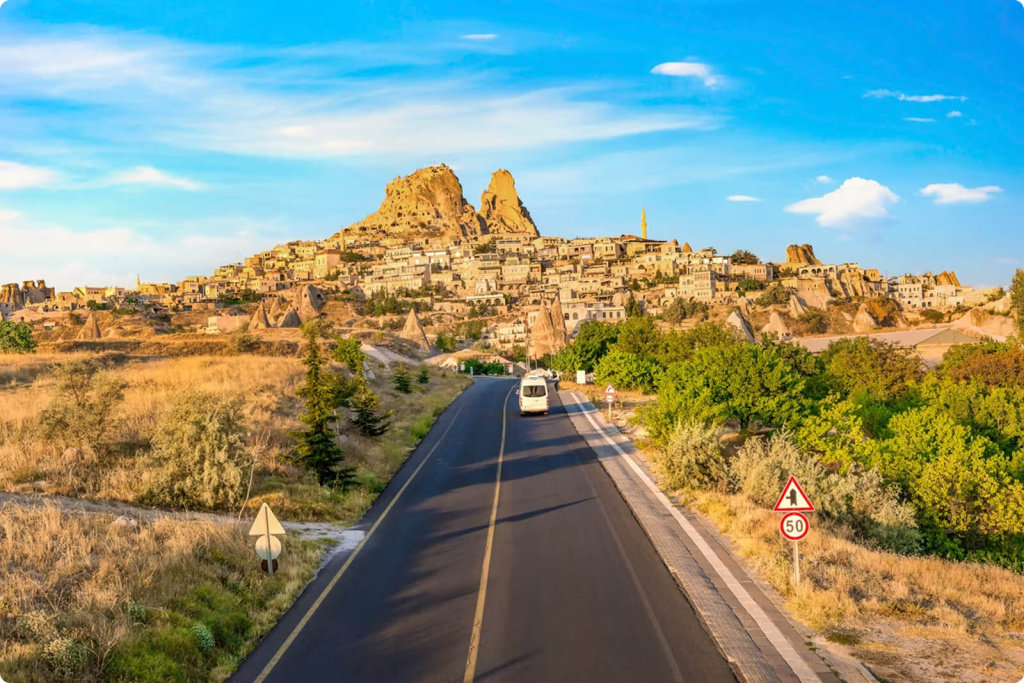 Город в скалах