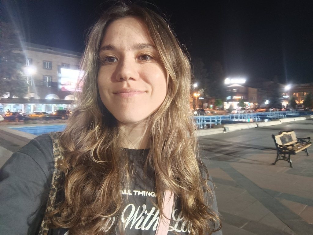 Вечерняя прогулка по улице Абовяна