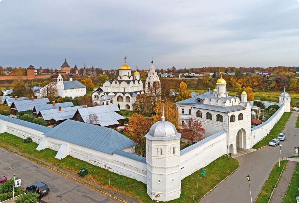 Храм и крепость