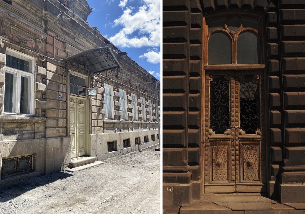Старинные резные двери Гюмри