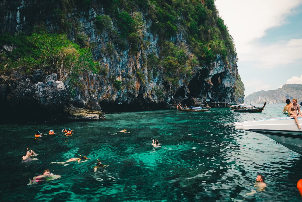 Море
