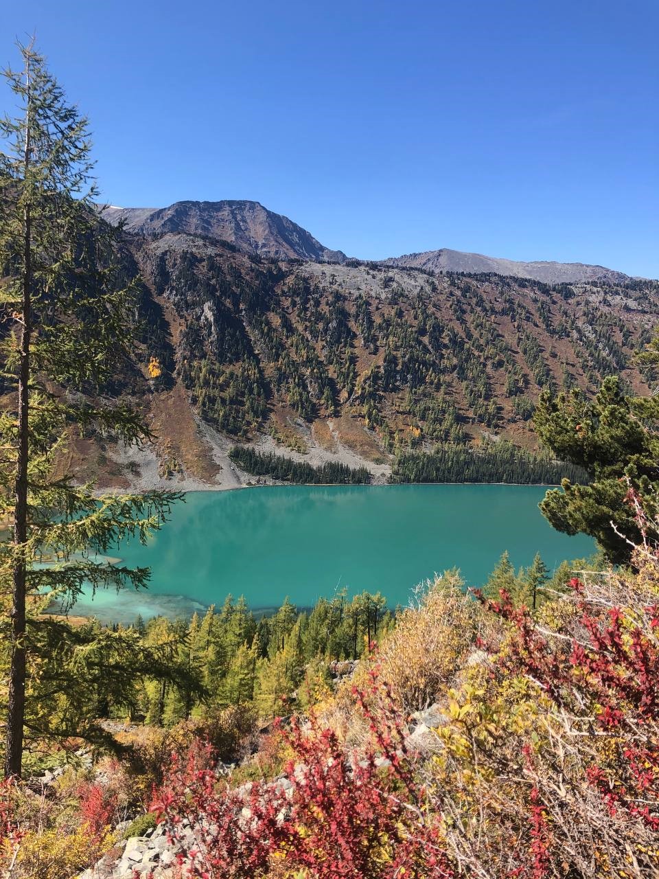 Осенняя сказка на Мультинских озерах. (9/20)