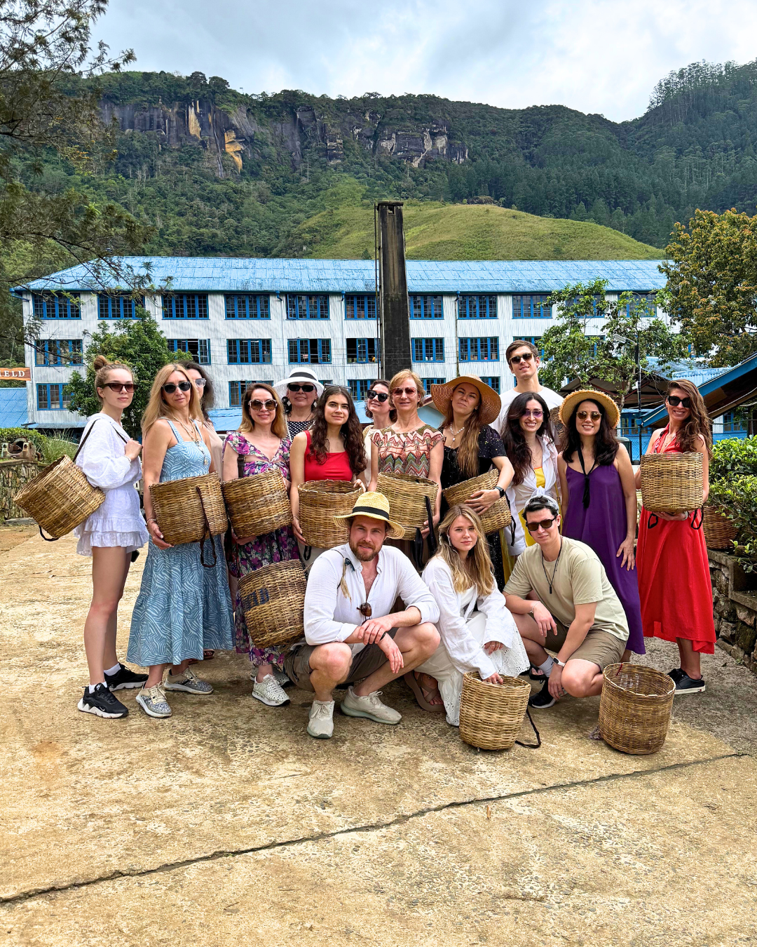 Wow! Цейлон! В погоне за приключениями: киты, горы, чай и святыни (5/96)