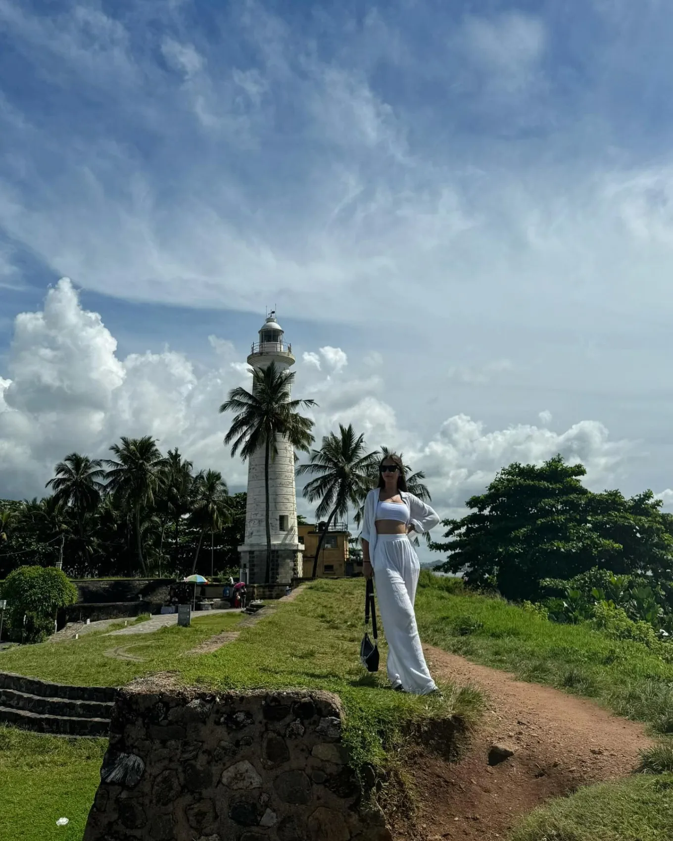 Wow! Цейлон! В погоне за приключениями: киты, горы, чай и святыни (44/96)