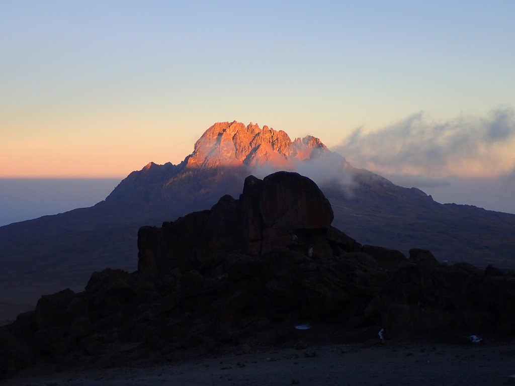 Килиманджаро с акклиматизацией. Гид географ-альпинист. (8/16)