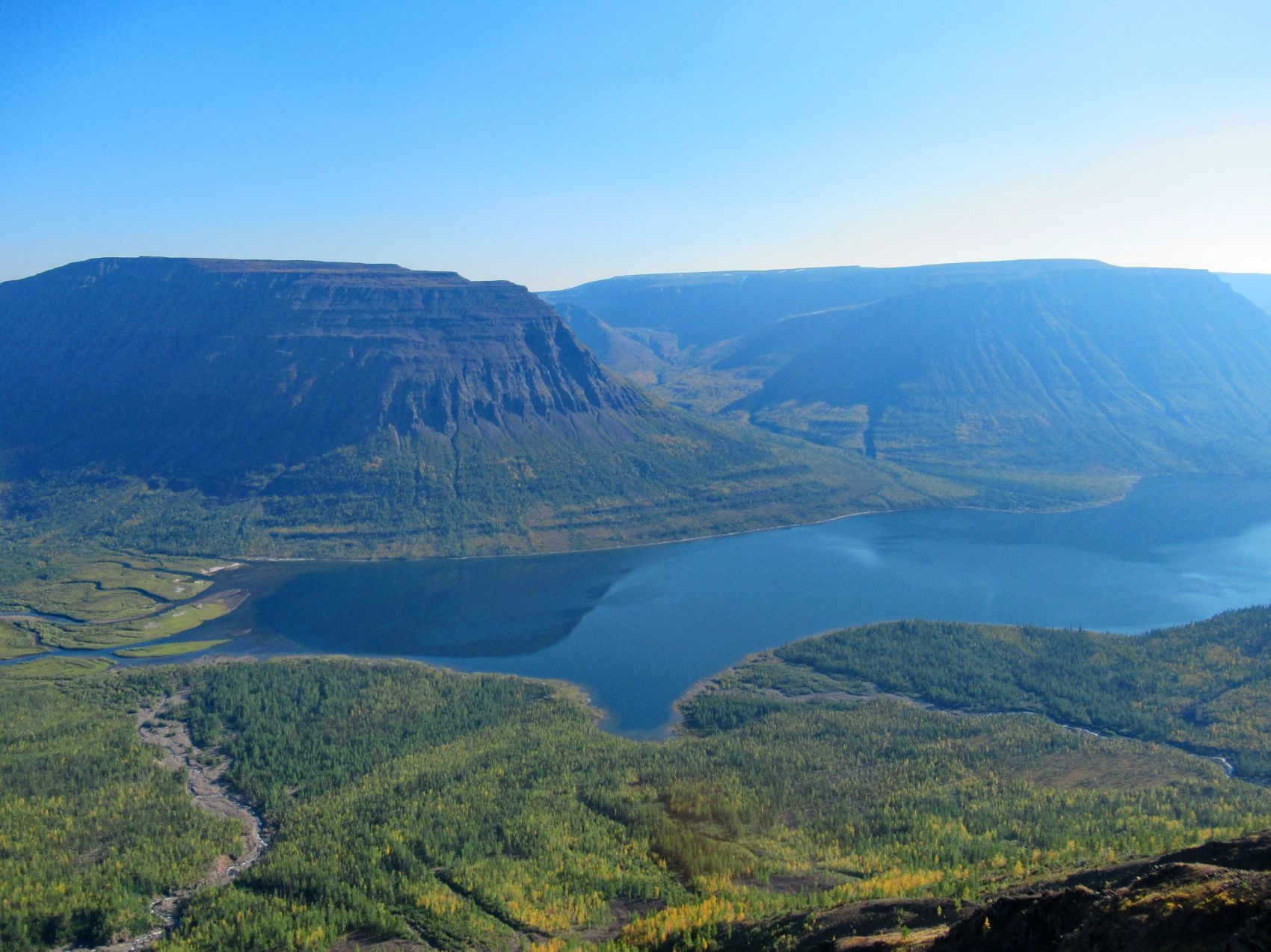 Территория плато Путорана (11/72)