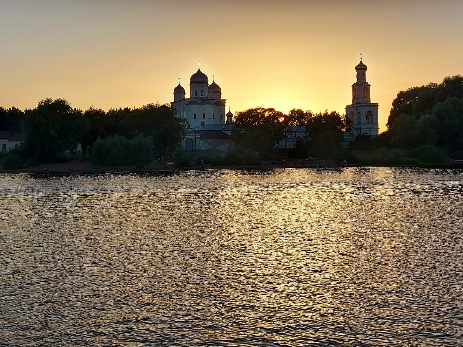 Старая Русса, остров Липно и теплые краски Ильменского глинта (12/23)