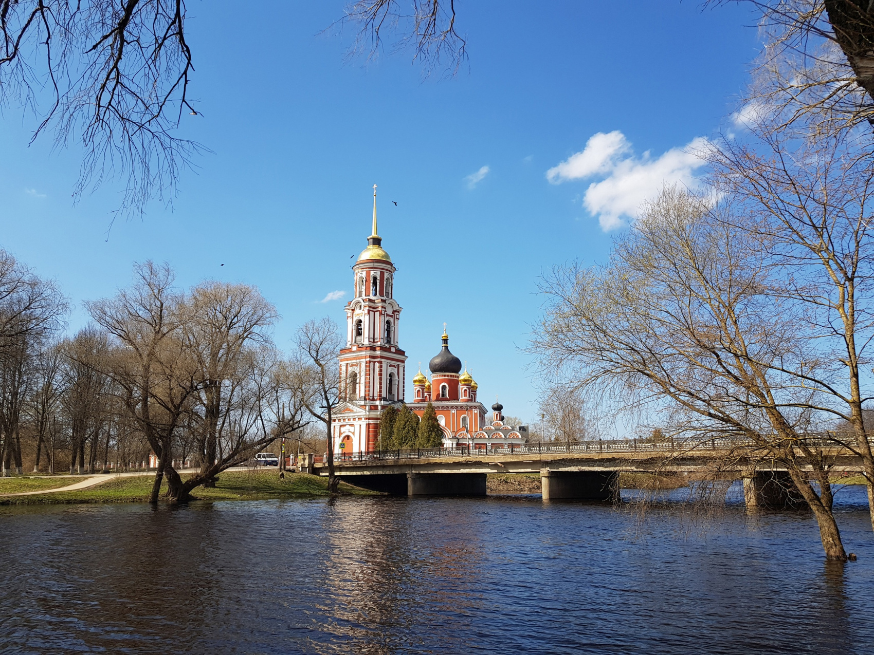Старая Русса, остров Липно и теплые краски Ильменского глинта (3/23)