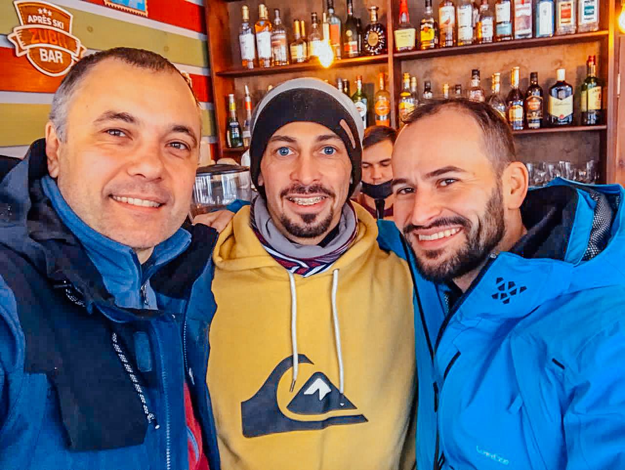 Тиндер тур в Шерегеш: в пещеры на снегоходах, фрирайд, парапланы (7/100)