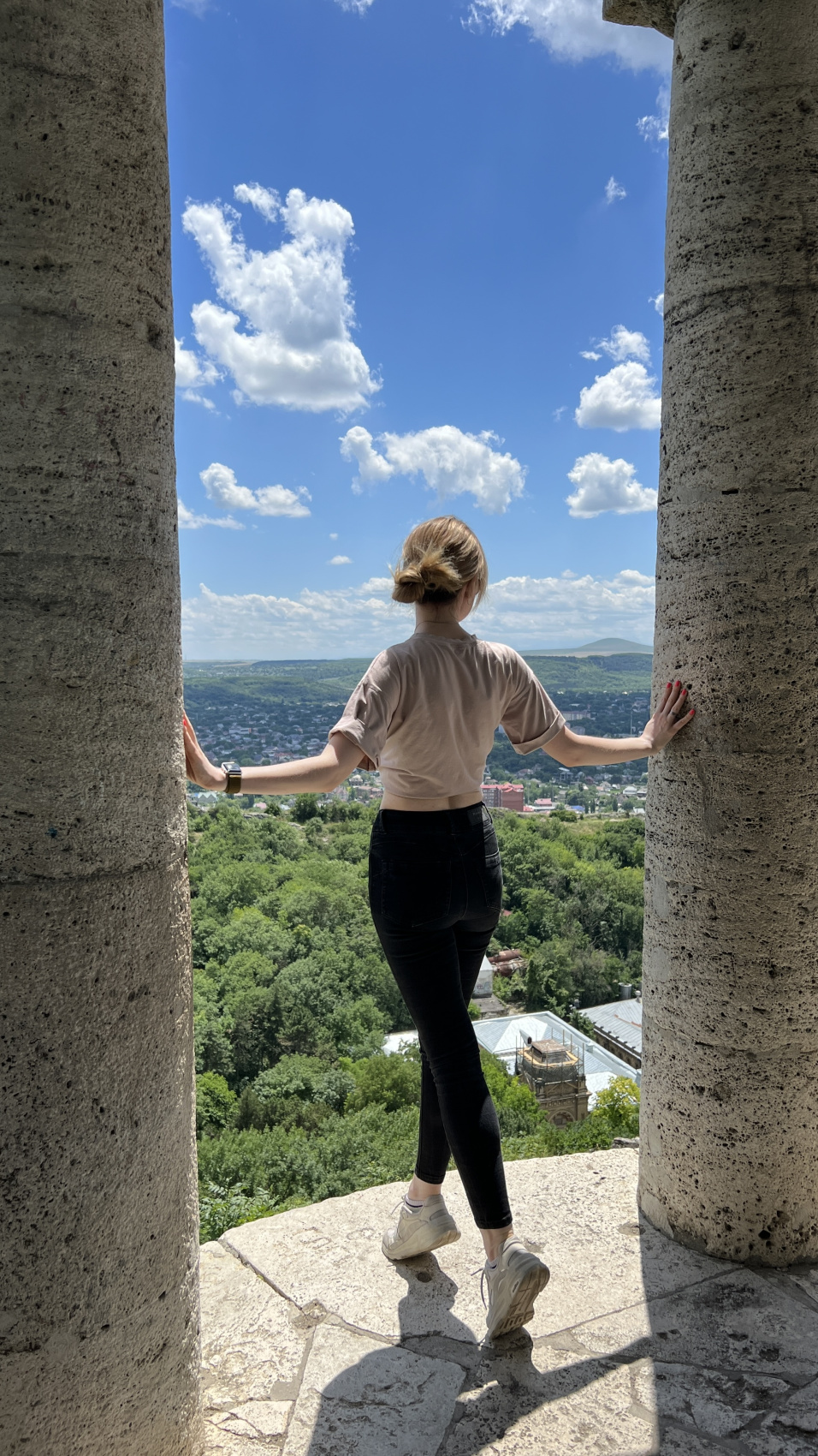 Приэльбрусье: трекинг в Архызе, проживание с альпаками, Бермамыт и полет на параплане (17/39)