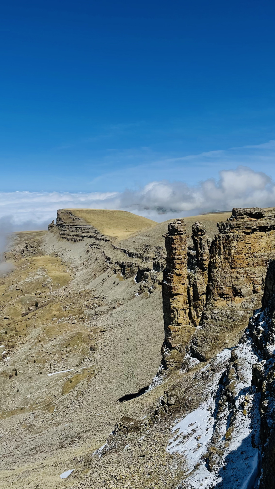 Приэльбрусье: трекинг в Архызе, проживание с альпаками, Бермамыт и полет на параплане (15/39)
