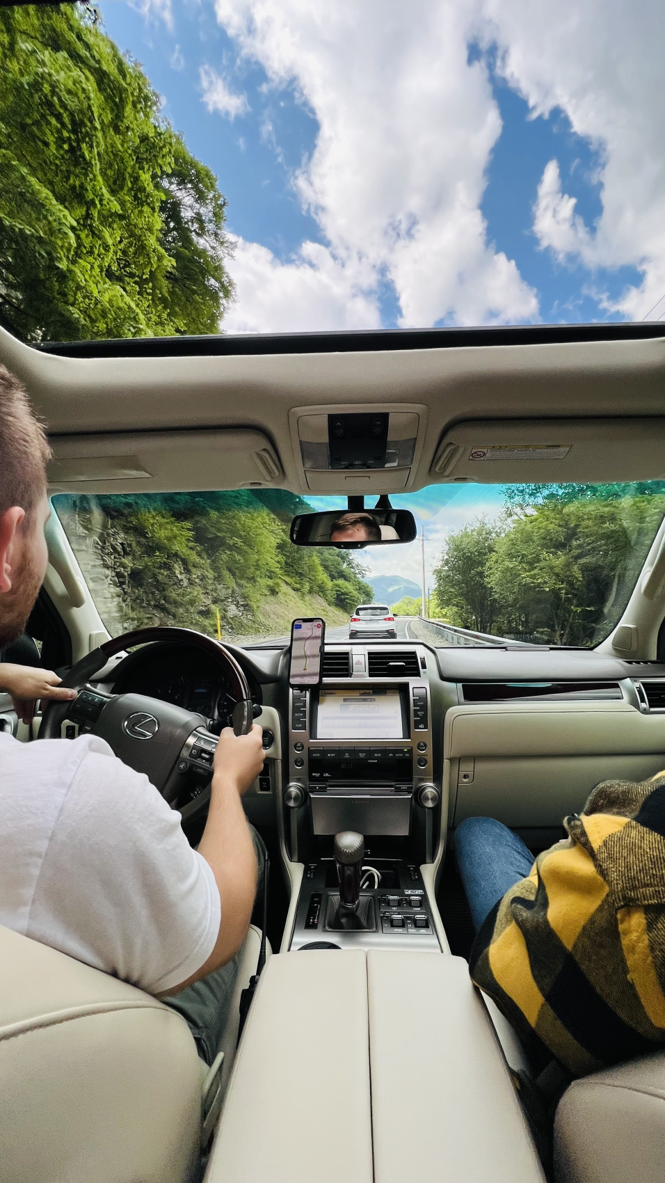 Приэльбрусье: трекинг в Архызе, проживание с альпаками, Бермамыт и полет на параплане (24/39)