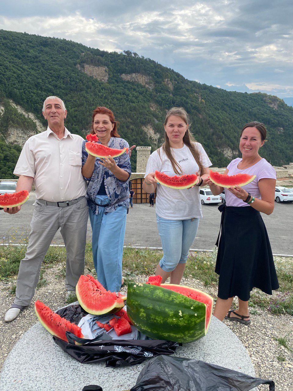 Великолепие гор, кавказская кухня и тёплая компания. Путешествие по трем республикам (28/39)