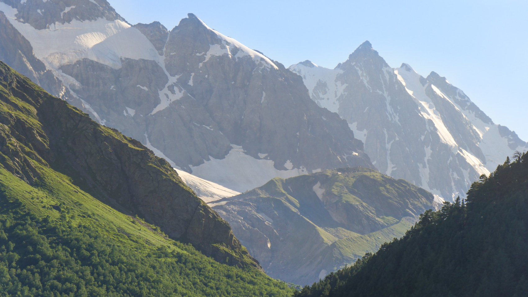 Йога для новичков в уединенных горах Кавказа. Походы без рюкзаков в комфорте (69/103)