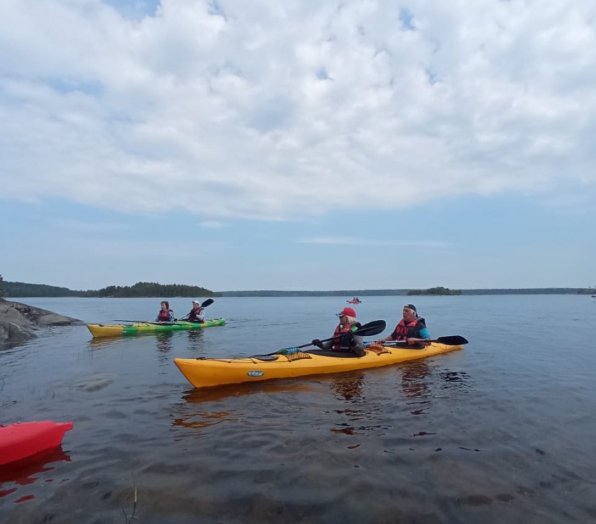 Сплав по Ладожскому озеру на морских каяках (7/22)