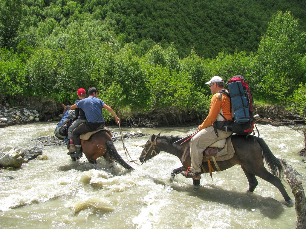 Поход в горы Сванетии, экскурсии и море (17/53)