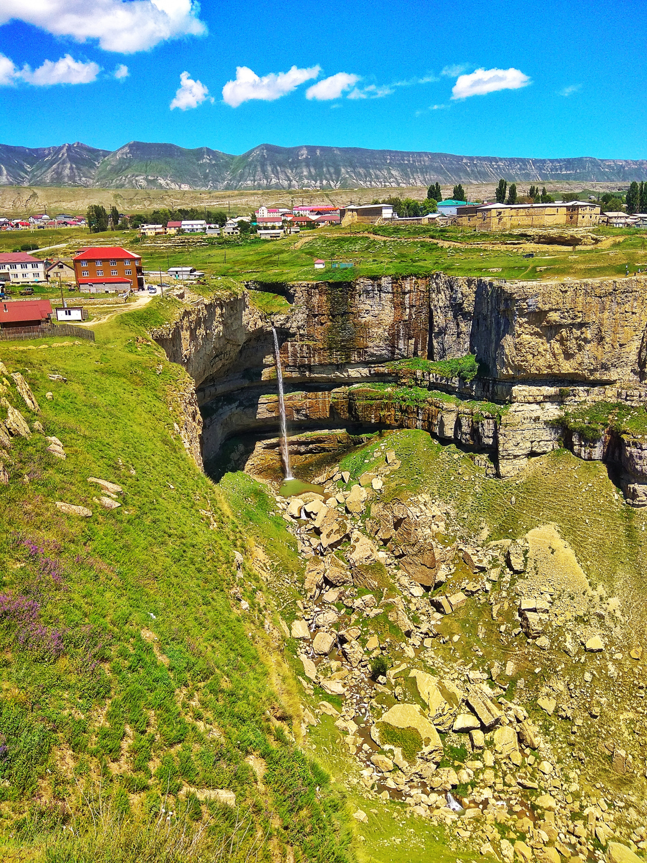 Страна гор (19/64)