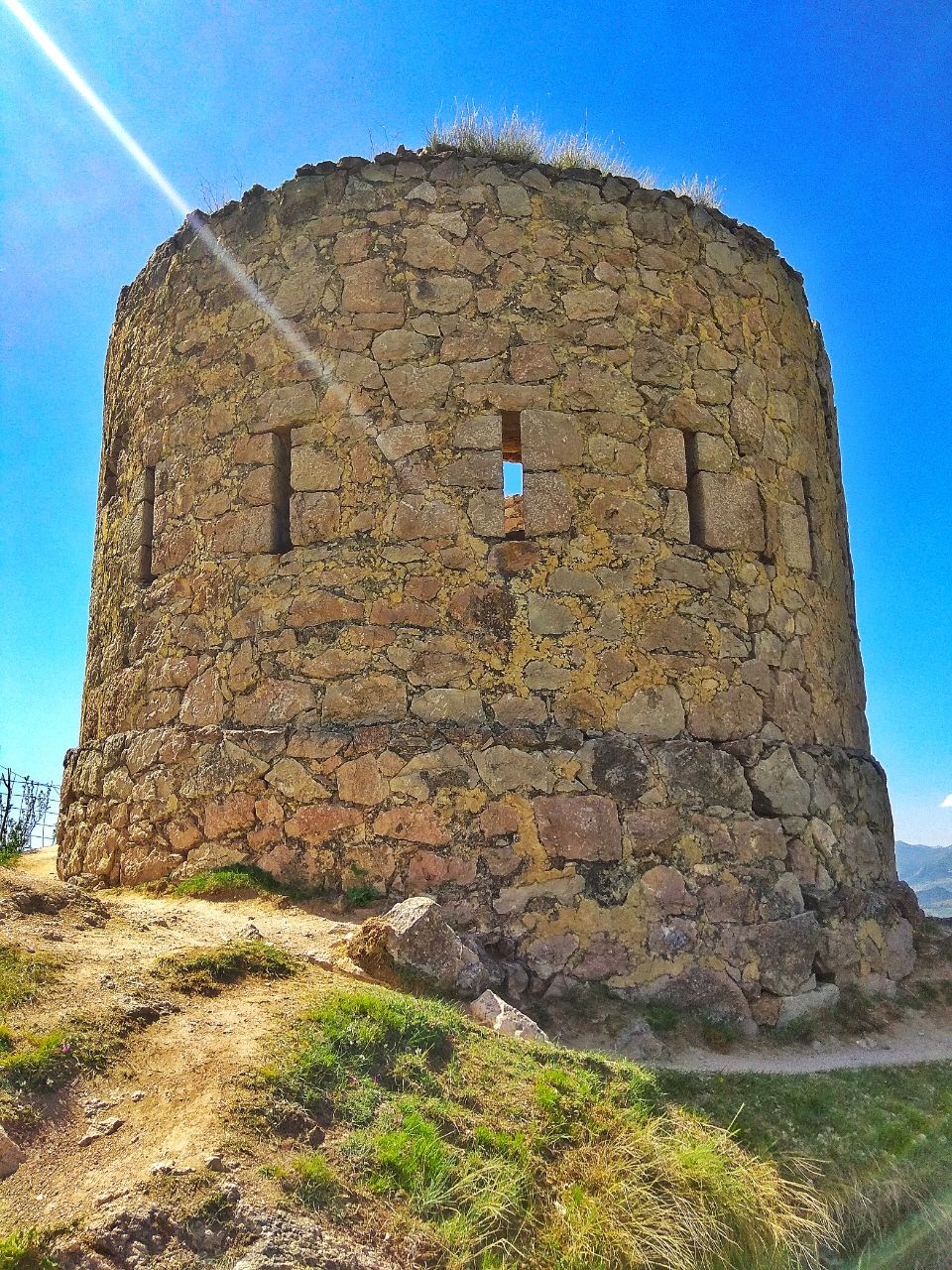 Страна гор (7/64)