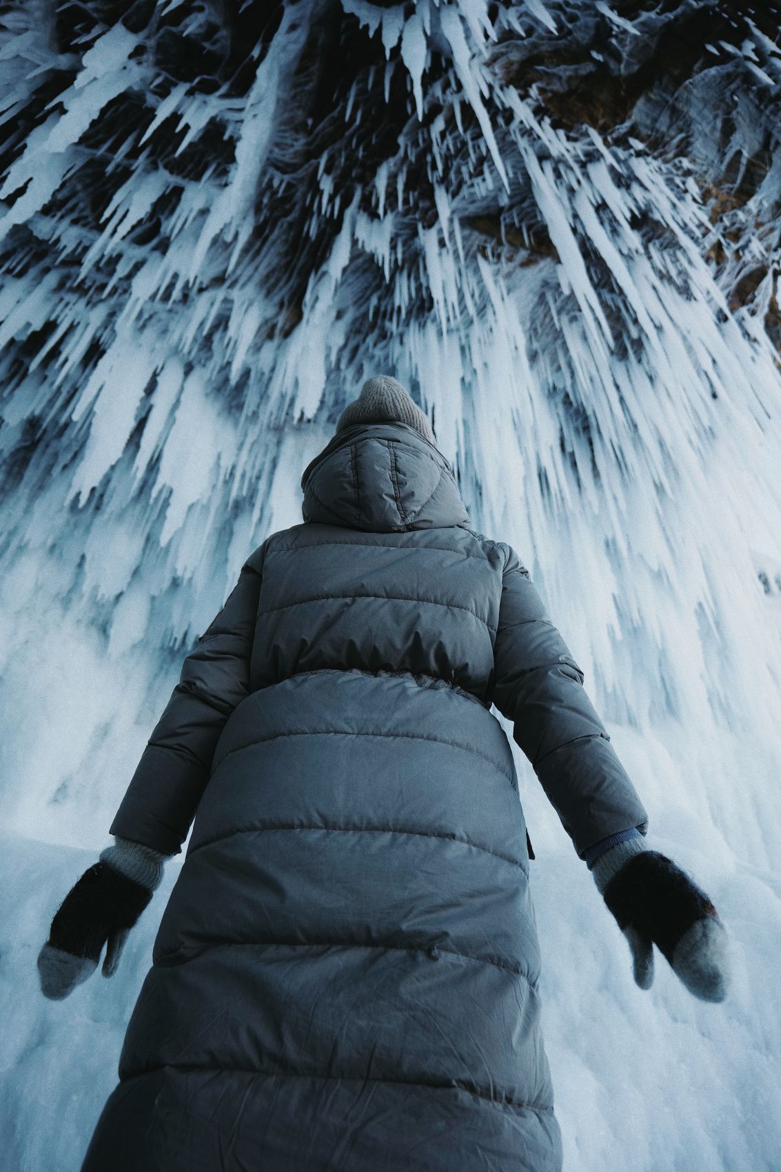 На коньках по льду Байкала: Ольхон, хивусы и собачьи упряжки (7/44)