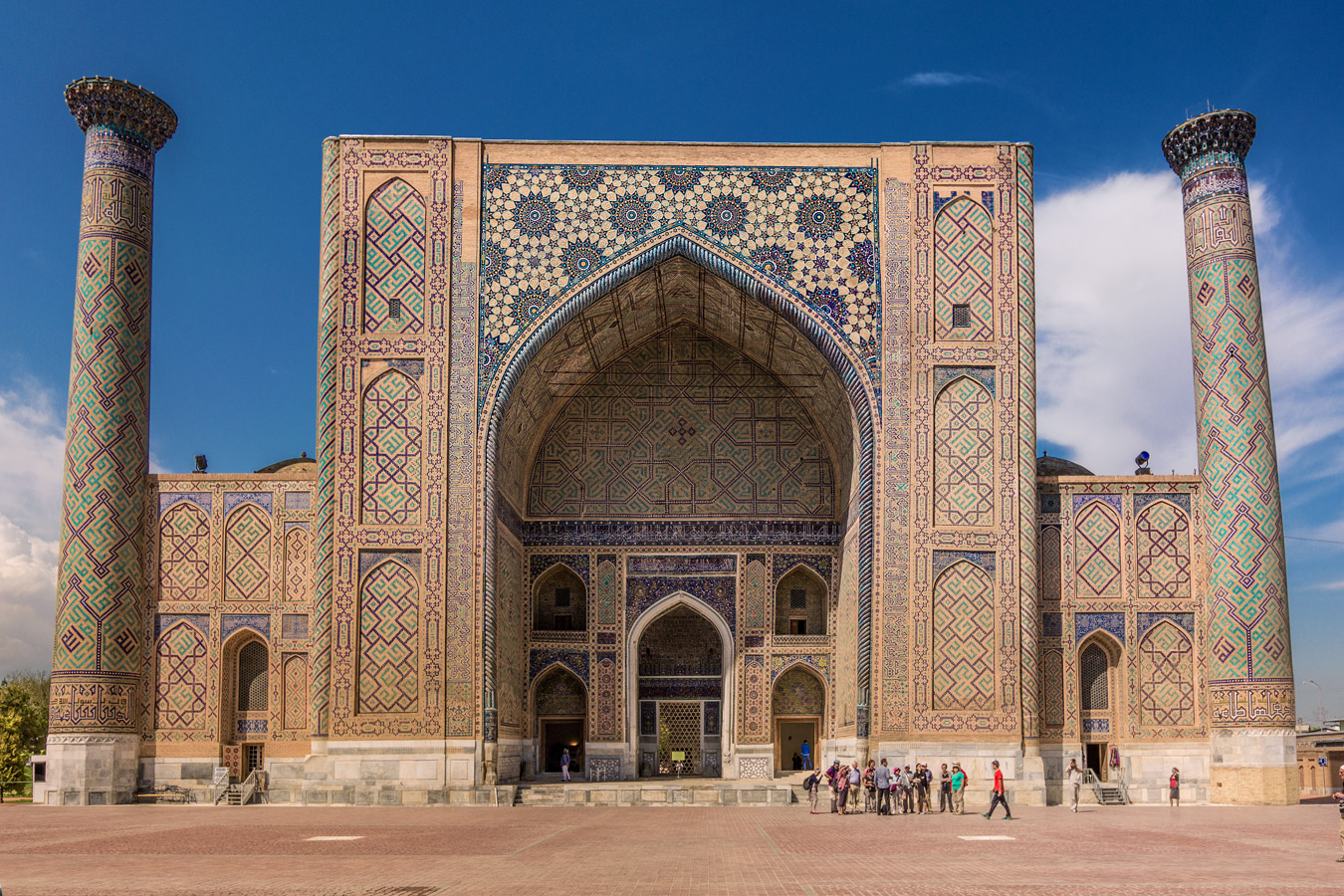 Имперские Города Эпохи Тамерлана: Ташкент, Самарканд, Бухара, Гиждуван. (35/73)