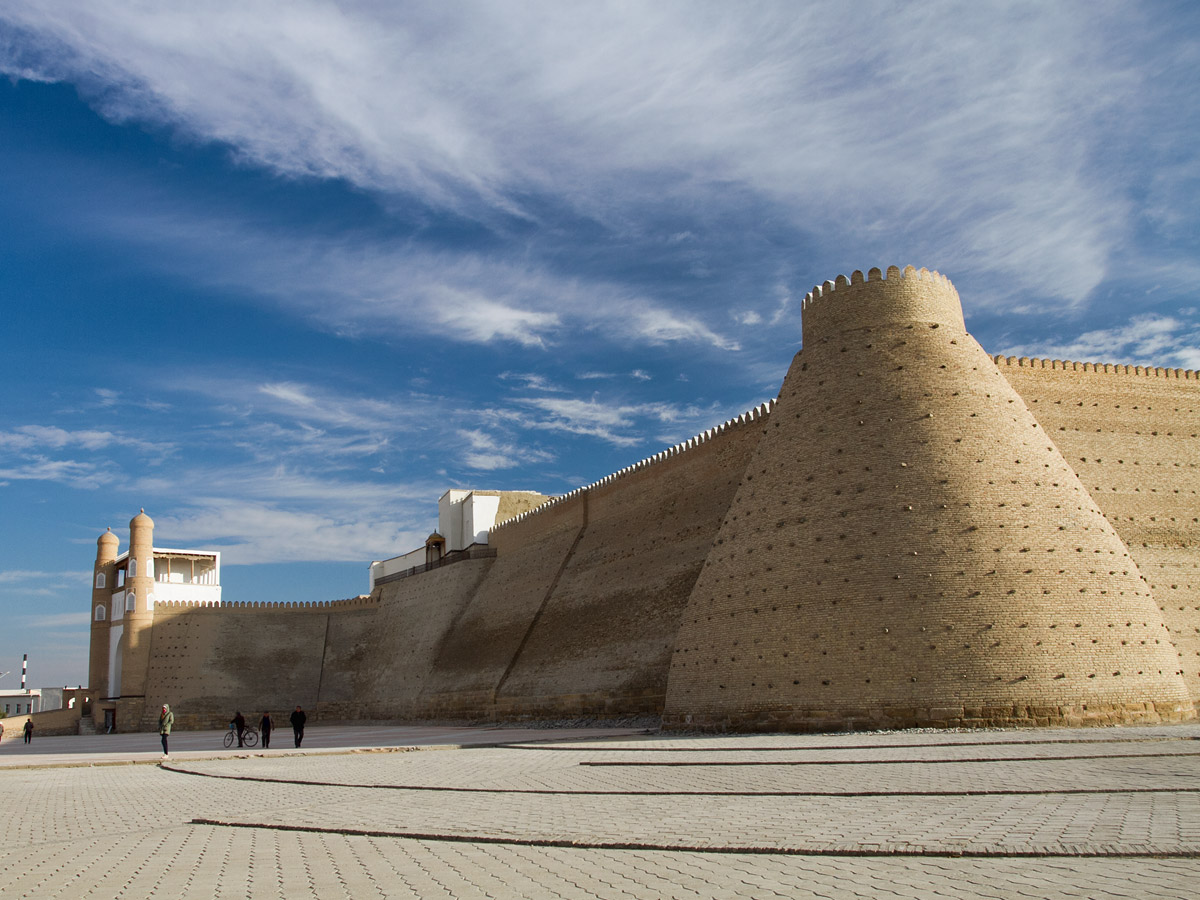 Имперские Города Эпохи Тамерлана: Ташкент, Самарканд, Бухара, Гиждуван. (2/73)