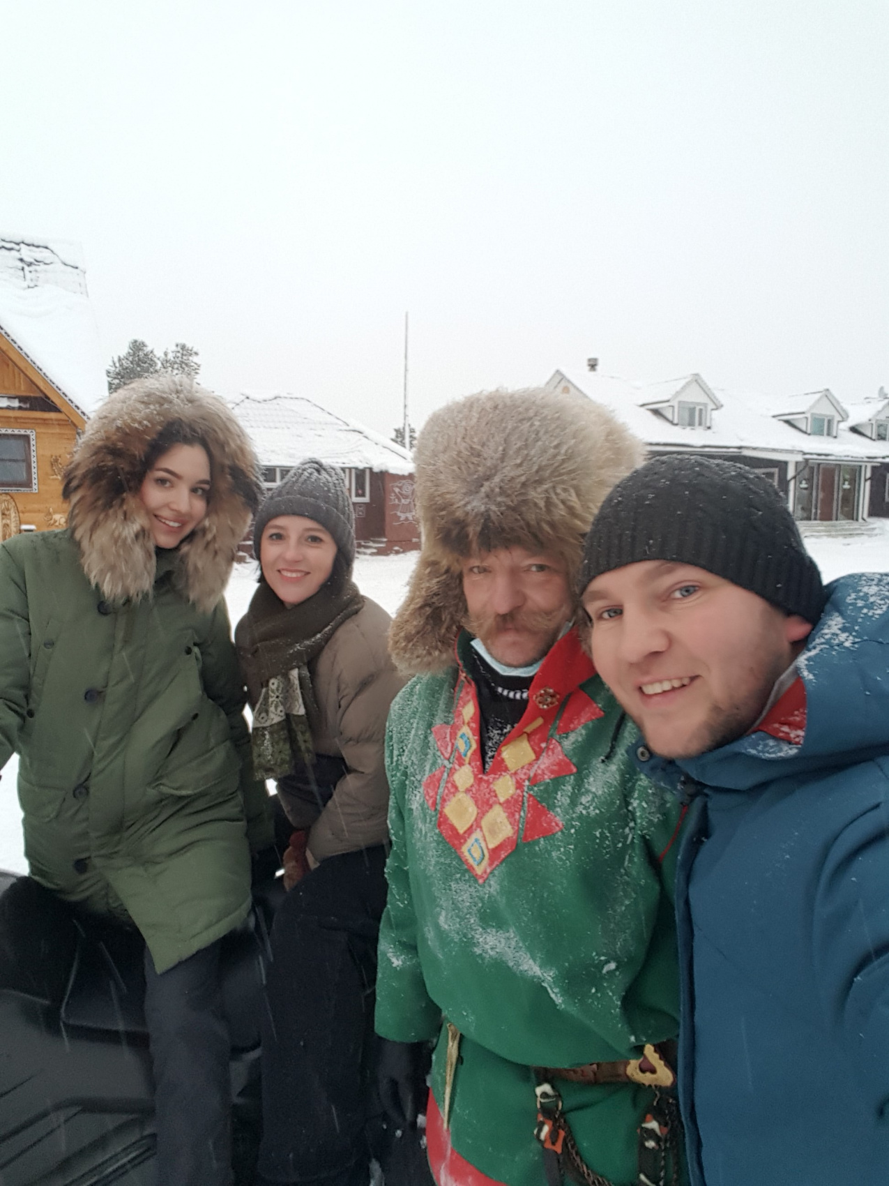 Арктический уик-энд под Северным Сиянием - Териберка, Олени и Хаски (12/58)